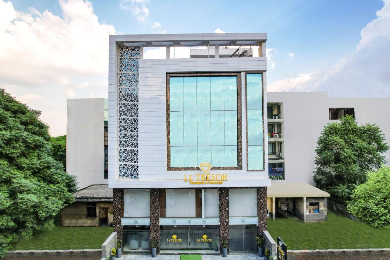 Hotel Le Tresor Neu-Delhi Exterior foto